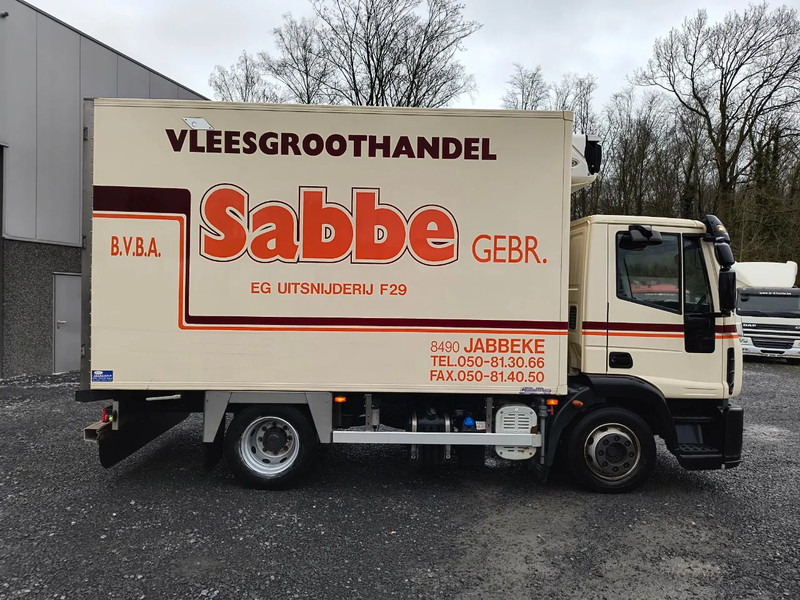 Iveco ML 120 E18 EUROCARGO - CARRIER XARIOS 600 - LAMBERET - EURO 5 - Camión frigorífico: foto 4 Iveco ML 120 E18 EUROCARGO - CARRIER XARIOS 600 - LAMBERET - EURO 5 - Camión frigorífico: foto 4