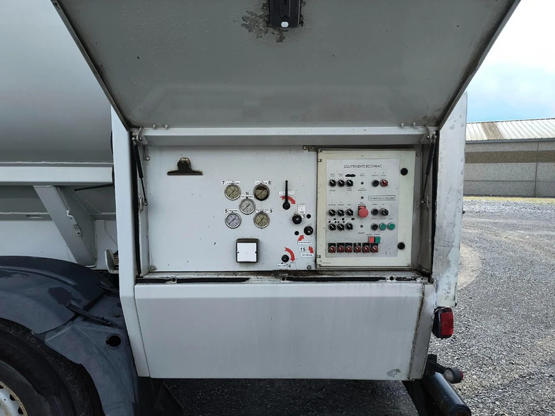 Camión cisterna MAN TGS 33.400 ECOVRAC 8X4 - RETARDER: foto 16