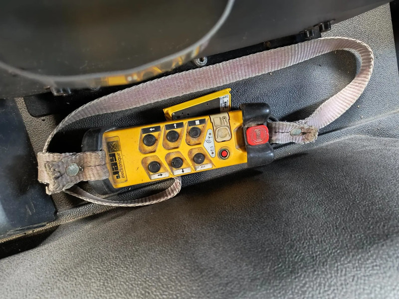 Camión cisterna MAN TGS 33.400 ECOVRAC 8X4 - RETARDER: foto 19