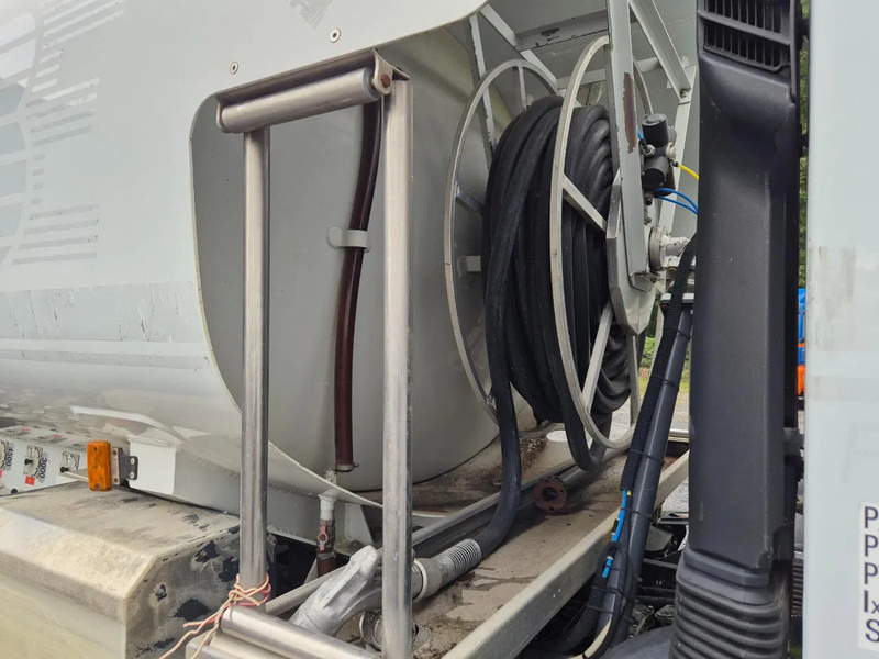 Camión cisterna para transporte de combustible Renault Premium 280 13500L FUEL/CARBURANT - 4 COMP: foto 14