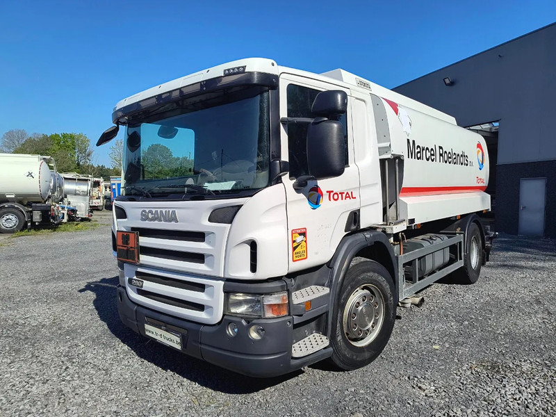 Scania P280 13000L FUEL/CARBURANT TANK - 4 COMP - Camión cisterna: foto 1 Scania P280 13000L FUEL/CARBURANT TANK - 4 COMP - Camión cisterna: foto 1
