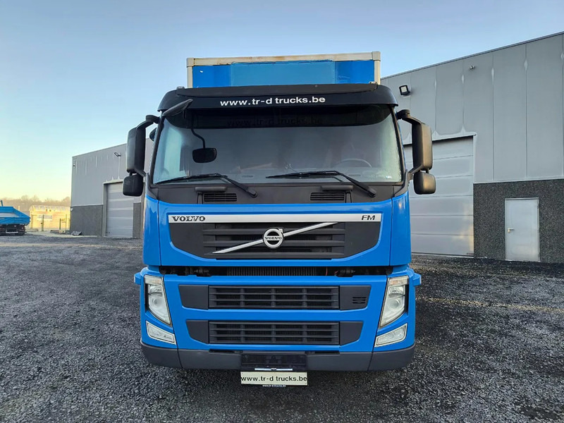 Volvo FM 370 INSULATED BOX - LIFT/STEERING AXLE - BICOOL AIRCO - Camión caja cerrada: foto 2 Volvo FM 370 INSULATED BOX - LIFT/STEERING AXLE - BICOOL AIRCO - Camión caja cerrada: foto 2