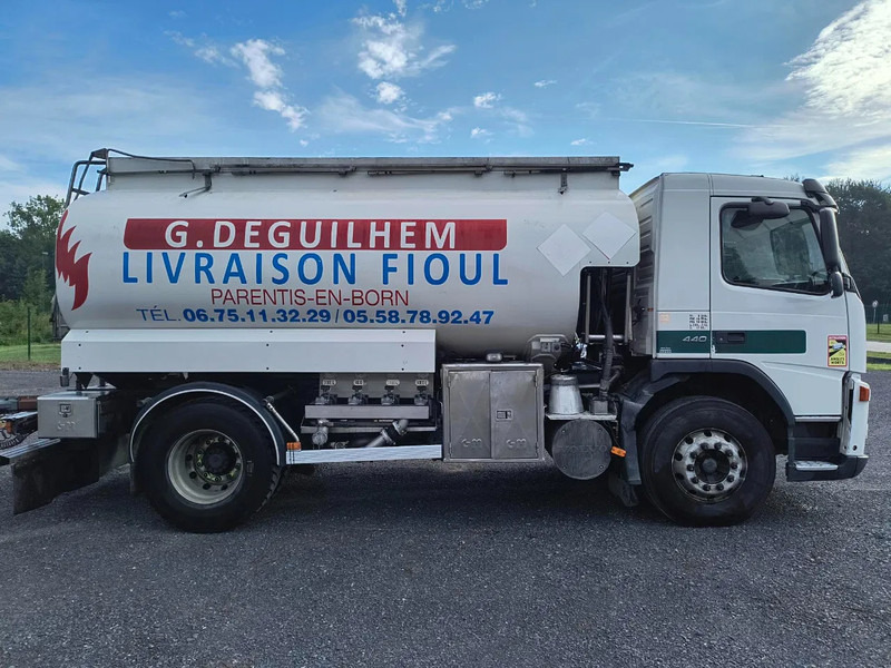 Volvo FM 440 13000L FUEL / CARBURANT - 4 COMP - Camión cisterna: foto 4 Volvo FM 440 13000L FUEL / CARBURANT - 4 COMP - Camión cisterna: foto 4