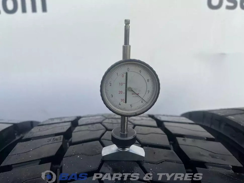 Bridgestone Bridgestone 315/70R22.5 DURAVIS R-DRIVE002 154/150 M+S 3PMSF gebruikte set - Neumático para Camión: foto 3 Bridgestone Bridgestone 315/70R22.5 DURAVIS R-DRIVE002 154/150 M+S 3PMSF gebruikte set - Neumático para Camión: foto 3