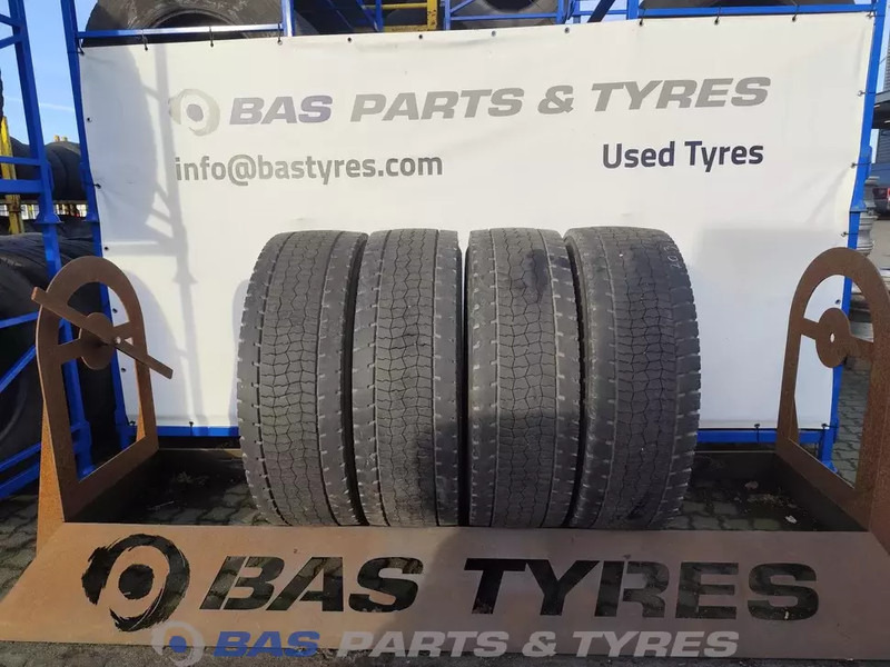 Bridgestone Bridgestone 315/70R22.5 H-DRIVE002 ECOPIA 154/152 M+S 3PMSF gebruikte set - Neumático para Camión: foto 1 Bridgestone Bridgestone 315/70R22.5 H-DRIVE002 ECOPIA 154/152 M+S 3PMSF gebruikte set - Neumático para Camión: foto 1