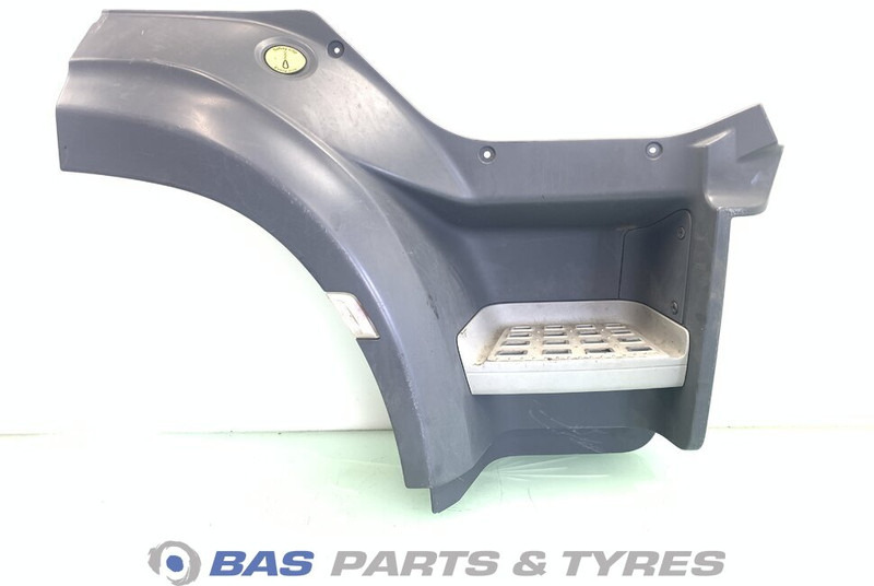 DAF CF Euro 6 Opstap Rechts DAF 1835113 - Carrocería y exterior para Camión: foto 1 DAF CF Euro 6 Opstap Rechts DAF 1835113 - Carrocería y exterior para Camión: foto 1