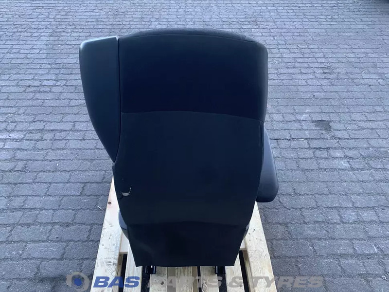 DAF CF Euro 6 - Asiento para Camión: foto 3 DAF CF Euro 6 - Asiento para Camión: foto 3