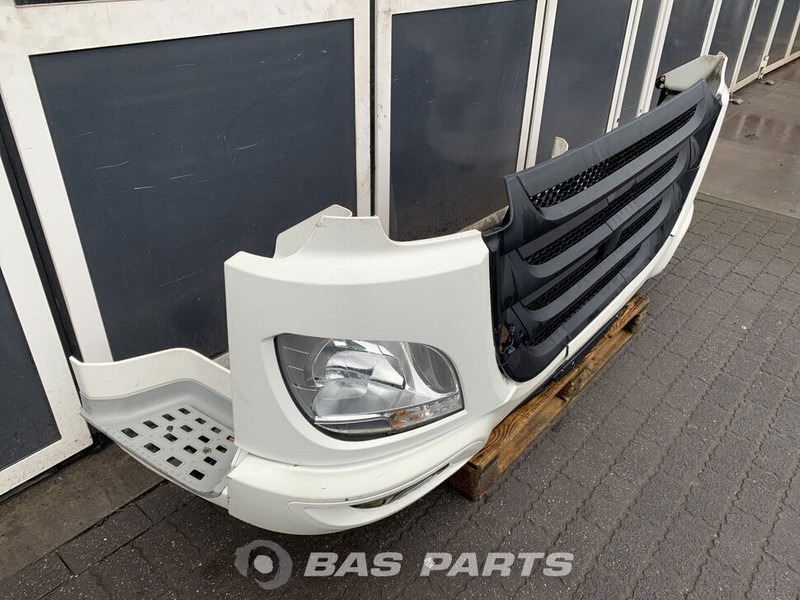 DAF CF Euro 6 - Parachoques para Camión: foto 3 DAF CF Euro 6 - Parachoques para Camión: foto 3