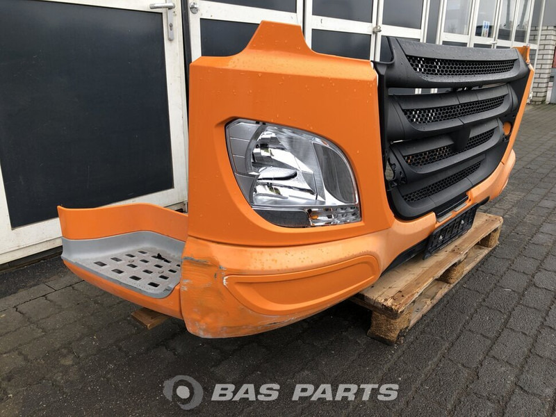 DAF CF Euro 6 - Parachoques para Camión: foto 3 DAF CF Euro 6 - Parachoques para Camión: foto 3