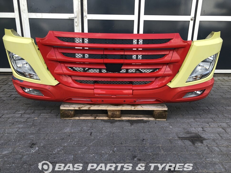 DAF CF Euro 6 - Parachoques para Camión: foto 1 DAF CF Euro 6 - Parachoques para Camión: foto 1