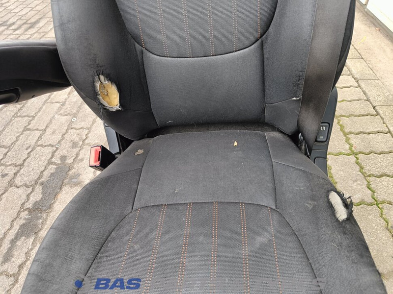 DAF XF106 Bestuurdersstoel DAF 2104652 - Asiento para Camión: foto 5 DAF XF106 Bestuurdersstoel DAF 2104652 - Asiento para Camión: foto 5