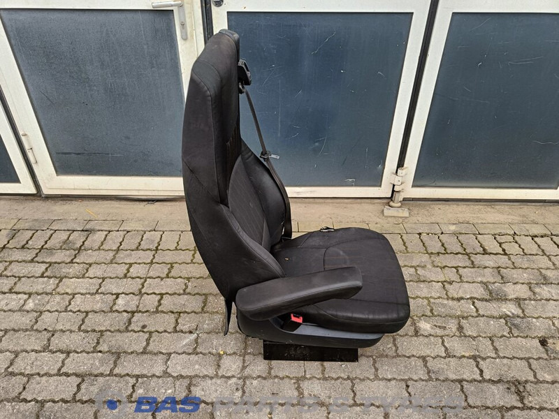 DAF XF106 Bestuurdersstoel DAF 2104652 - Asiento para Camión: foto 4 DAF XF106 Bestuurdersstoel DAF 2104652 - Asiento para Camión: foto 4