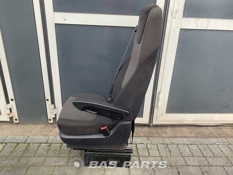 DAF XF106 Bijrijdersstoel DAF 1844380 - Asiento para Camión: foto 2 DAF XF106 Bijrijdersstoel DAF 1844380 - Asiento para Camión: foto 2