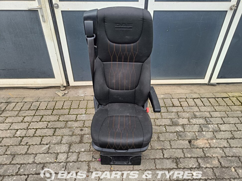 DAF XF106 Bijrijdersstoel DAF 2104712 - Asiento para Camión: foto 1 DAF XF106 Bijrijdersstoel DAF 2104712 - Asiento para Camión: foto 1