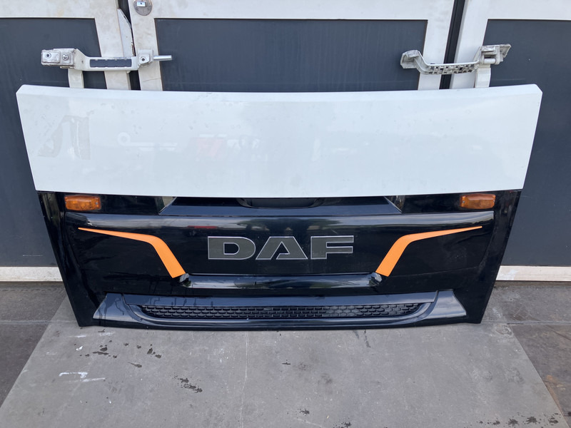 DAF XF106 - Parrilla para Camión: foto 1 DAF XF106 - Parrilla para Camión: foto 1