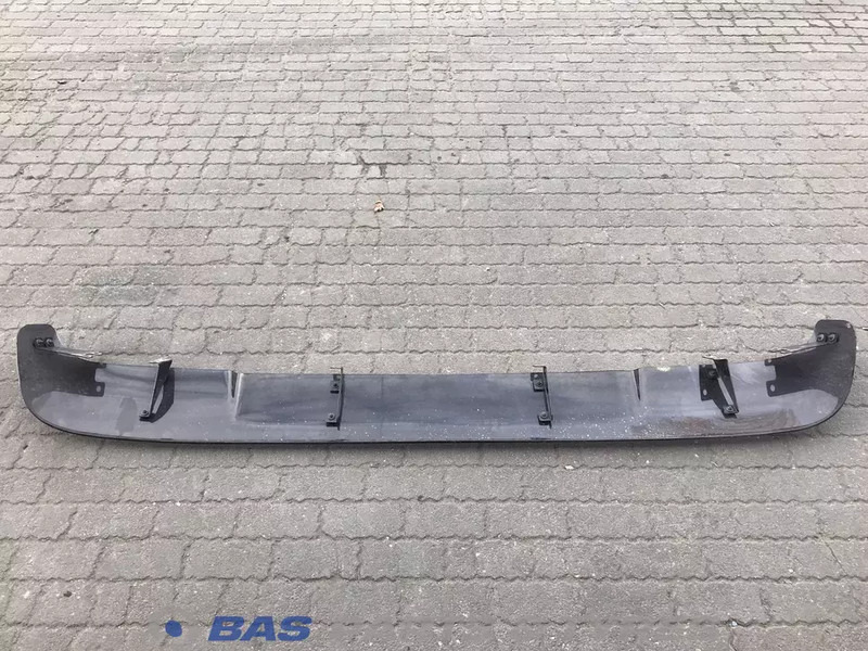 DAF XF106 Zonneklep DAF Space Cab L2H2 1300557 - Visera parasol para Camión: foto 4 DAF XF106 Zonneklep DAF Space Cab L2H2 1300557 - Visera parasol para Camión: foto 4