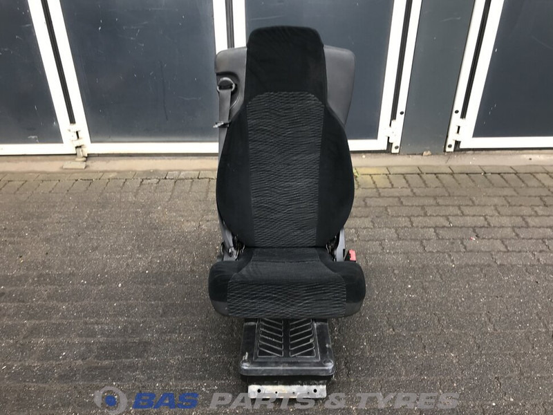 Mercedes-Benz Actros MP4 Bijrijdersstoel Mercedes A 960 910 38 03 - Asiento para Camión: foto 1 Mercedes-Benz Actros MP4 Bijrijdersstoel Mercedes A 960 910 38 03 - Asiento para Camión: foto 1