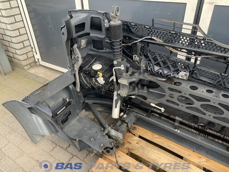 Mercedes-Benz Antos MP4 Bumper Mercedes A 960 310 23 22 - Parachoques para Camión: foto 5 Mercedes-Benz Antos MP4 Bumper Mercedes A 960 310 23 22 - Parachoques para Camión: foto 5