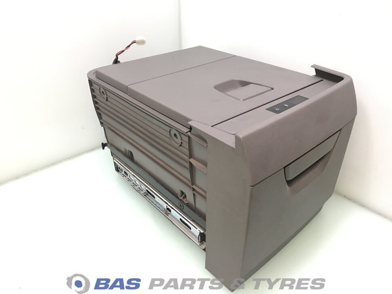 Scania R-Serie NextGen Koelkast Scania 17 Liter 2770785 - Piezas de recambio para Camión: foto 1 Scania R-Serie NextGen Koelkast Scania 17 Liter 2770785 - Piezas de recambio para Camión: foto 1