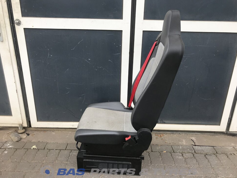 Renault C-Serie - Asiento para Camión: foto 2 Renault C-Serie - Asiento para Camión: foto 2