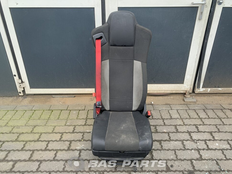 Renault D-Serie - Asiento para Camión: foto 1 Renault D-Serie - Asiento para Camión: foto 1