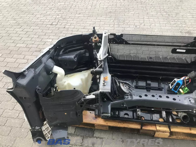 Scania G-Serie Voorbumper compleet Scania 1949888 - Parachoques para Camión: foto 4 Scania G-Serie Voorbumper compleet Scania 1949888 - Parachoques para Camión: foto 4