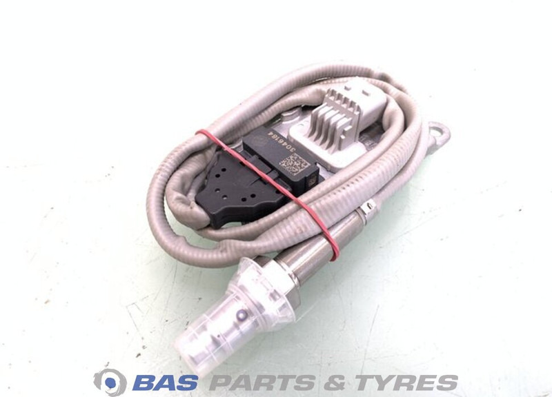 Scania NOx sensor Scania 3046179 - Silenciador/ Sistema de escape para Camión: foto 1 Scania NOx sensor Scania 3046179 - Silenciador/ Sistema de escape para Camión: foto 1