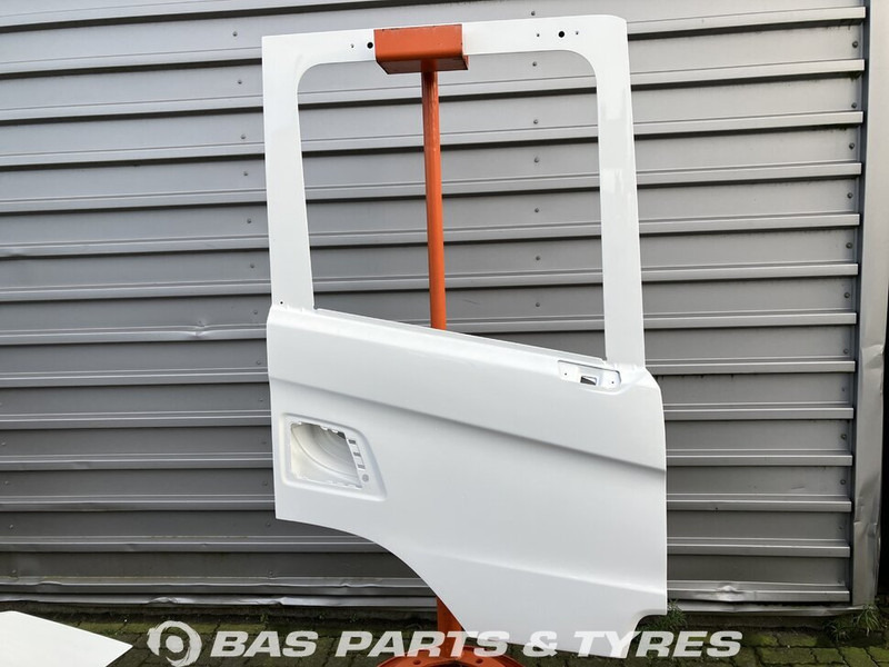 Scania P-Serie NextGen - Puerta y piezas para Camión: foto 1 Scania P-Serie NextGen - Puerta y piezas para Camión: foto 1