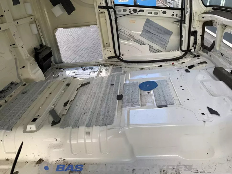 Scania R-Serie NextGen Scania CR-20 Highline L3H2 2044113 - Cabina e interior para Camión: foto 5 Scania R-Serie NextGen Scania CR-20 Highline L3H2 2044113 - Cabina e interior para Camión: foto 5