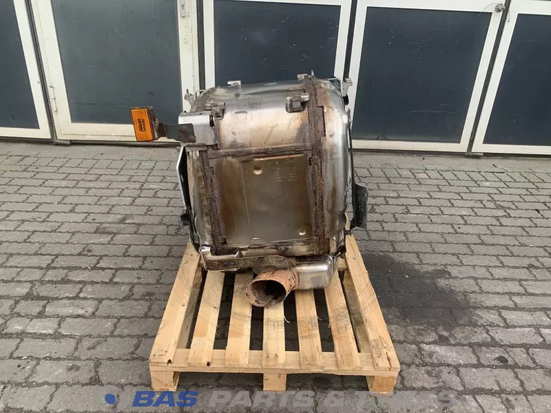 Scania Uitlaatdemper Scania 2521074 - Silenciador/ Sistema de escape para Camión: foto 4 Scania Uitlaatdemper Scania 2521074 - Silenciador/ Sistema de escape para Camión: foto 4