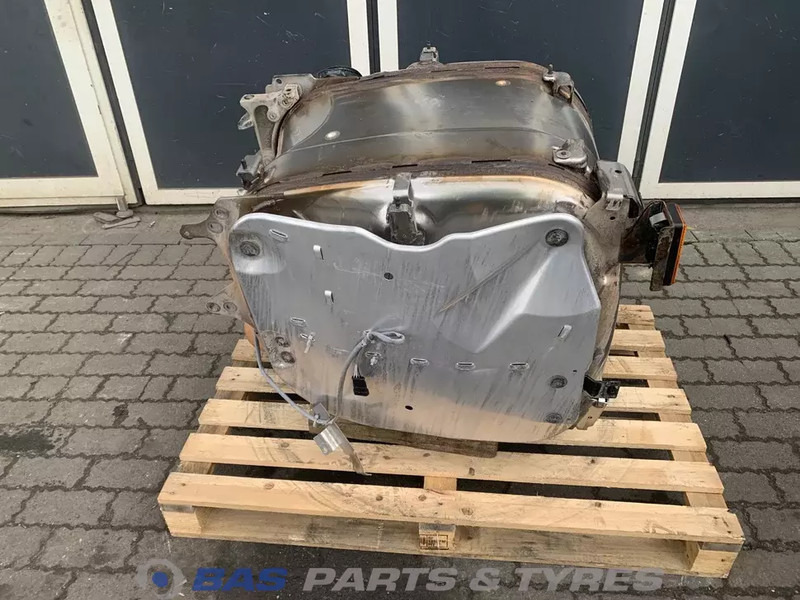 Scania Uitlaatdemper Scania 2521074 - Silenciador/ Sistema de escape para Camión: foto 1 Scania Uitlaatdemper Scania 2521074 - Silenciador/ Sistema de escape para Camión: foto 1