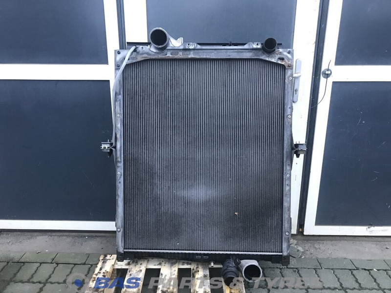 Volvo FH4 - Radiador para Camión: foto 1 Volvo FH4 - Radiador para Camión: foto 1
