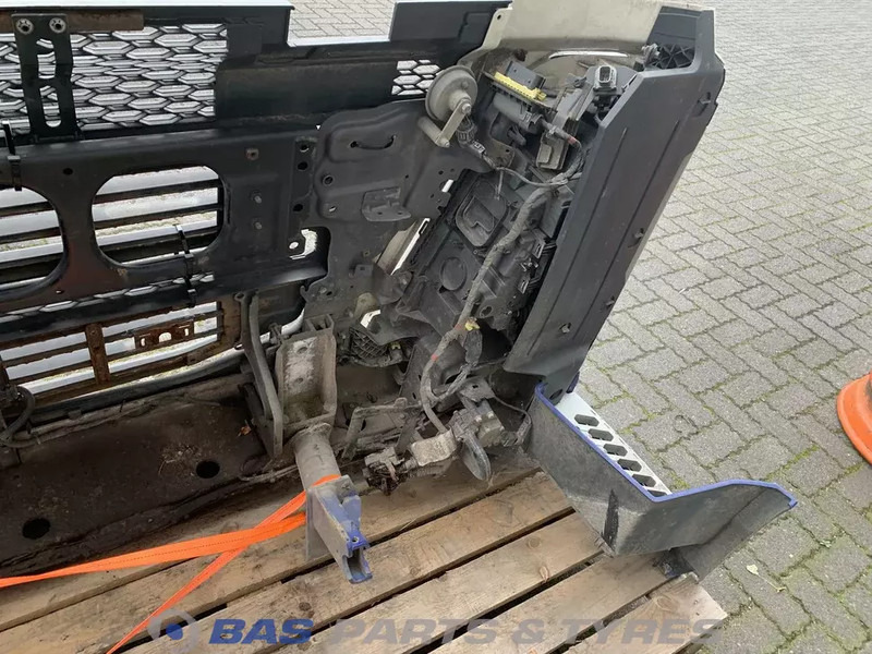 Volvo FH4 - Parachoques para Camión: foto 5 Volvo FH4 - Parachoques para Camión: foto 5