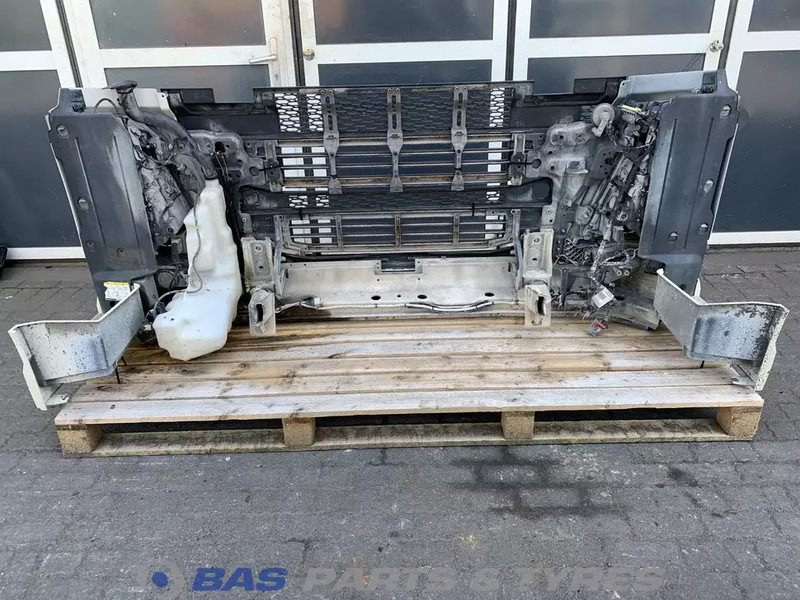 Volvo FH4 - Parachoques para Camión: foto 4 Volvo FH4 - Parachoques para Camión: foto 4