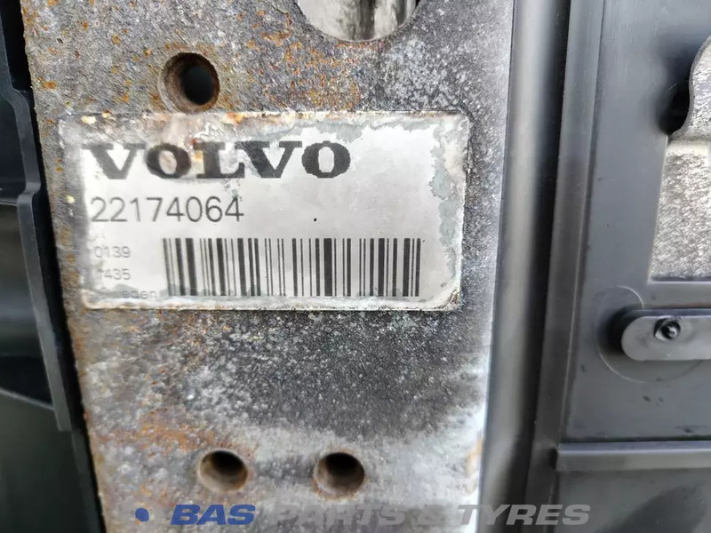 Volvo FH4 - Radiador para Camión: foto 2 Volvo FH4 - Radiador para Camión: foto 2