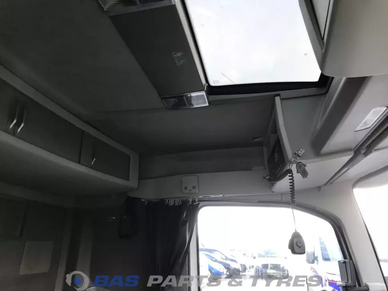 Volvo FH4 Volvo Sleeper Cab L2H1 82271553 - Cabina e interior para Camión: foto 5 Volvo FH4 Volvo Sleeper Cab L2H1 82271553 - Cabina e interior para Camión: foto 5