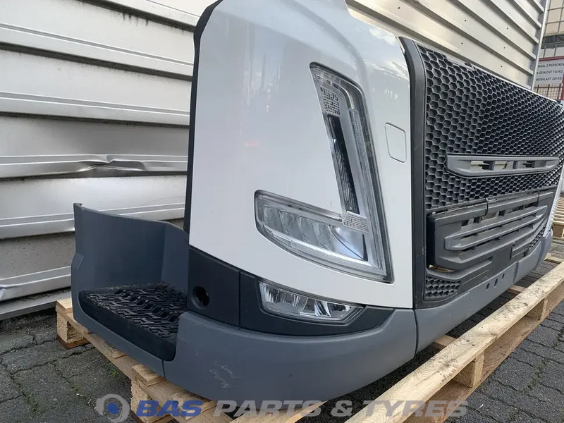 Volvo FM5 Bumper Volvo 82491840 - Parachoques para Camión: foto 3 Volvo FM5 Bumper Volvo 82491840 - Parachoques para Camión: foto 3