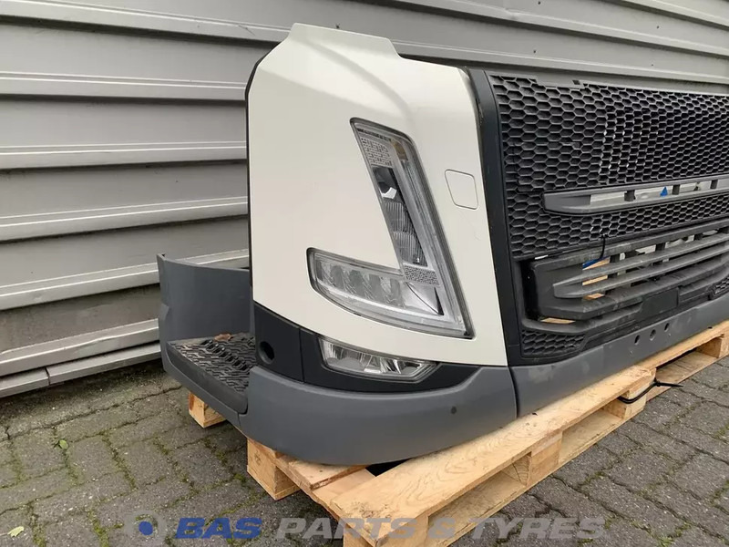 Volvo FM5 Bumper Volvo 84274554 - Parachoques para Camión: foto 3 Volvo FM5 Bumper Volvo 84274554 - Parachoques para Camión: foto 3