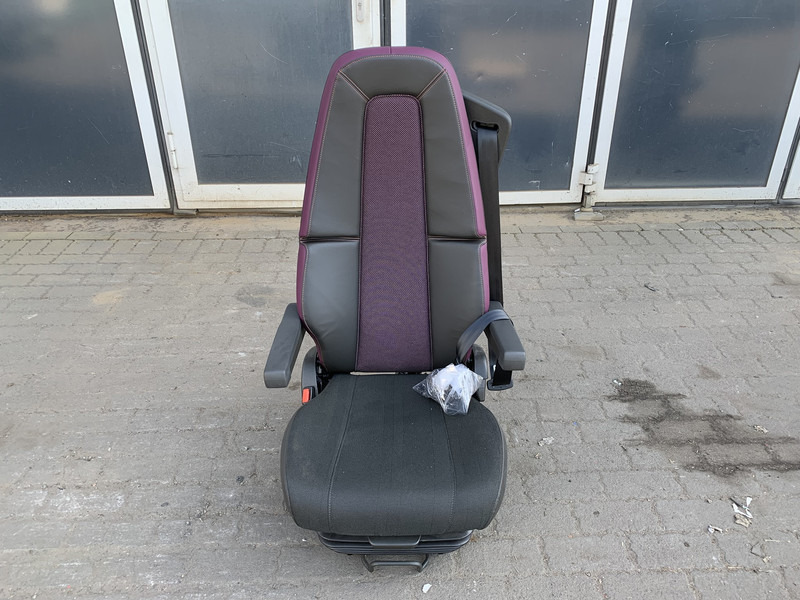 Volvo FM5 - Asiento para Camión: foto 1 Volvo FM5 - Asiento para Camión: foto 1