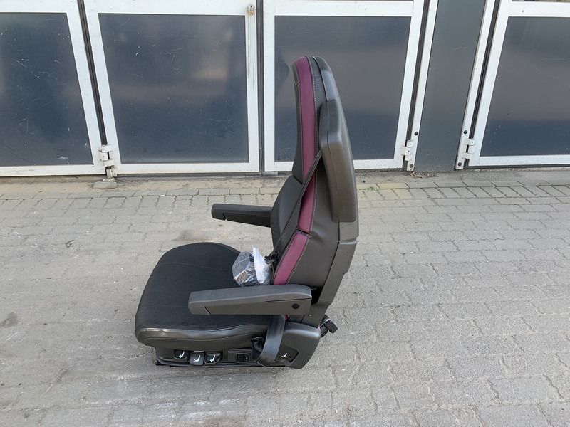 Volvo FM5 - Asiento para Camión: foto 2 Volvo FM5 - Asiento para Camión: foto 2