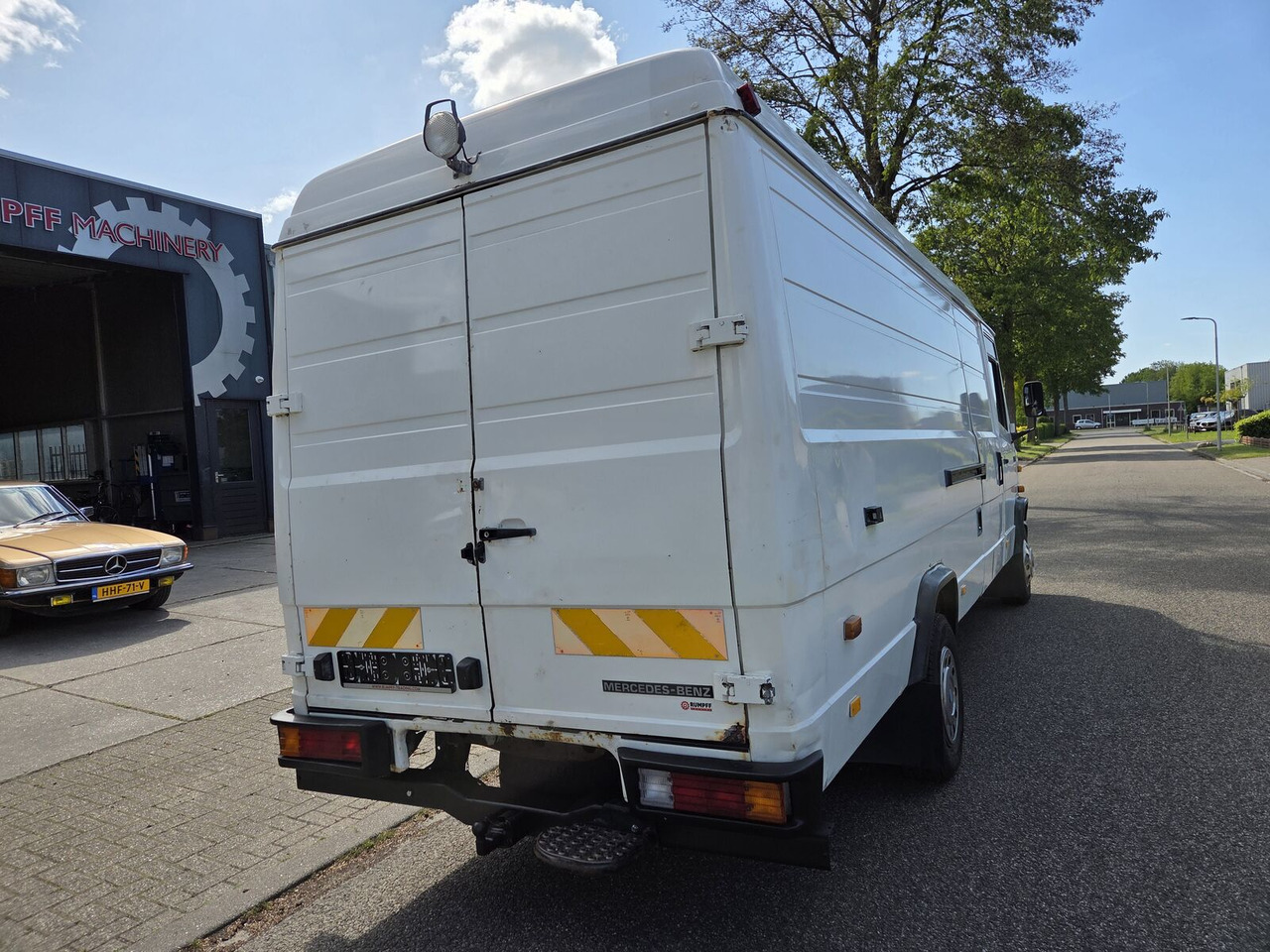 Mercedes-Benz 711D Vario Ecovan (1986) gesloten bestelwagen - Furgón: foto 4 Mercedes-Benz 711D Vario Ecovan (1986) gesloten bestelwagen - Furgón: foto 4