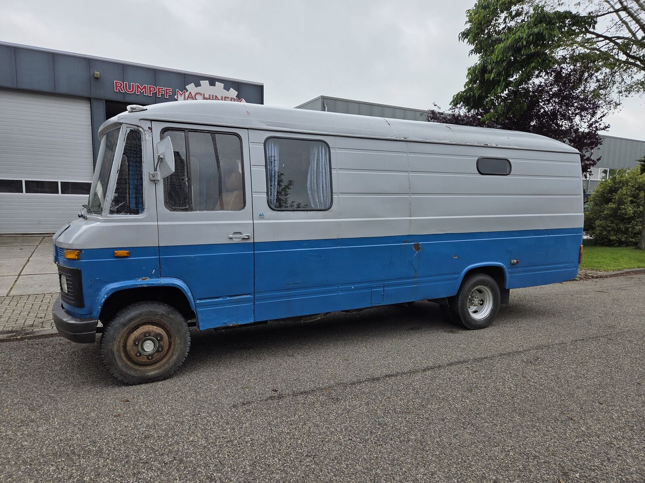 Mercedes-Benz L 608 D kampeerauto - Autocaravana integral: foto 2 Mercedes-Benz L 608 D kampeerauto - Autocaravana integral: foto 2
