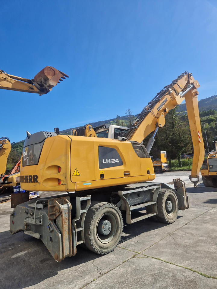 LIEBHERR LH24M - Manipulador de materiales: foto 5 LIEBHERR LH24M - Manipulador de materiales: foto 5