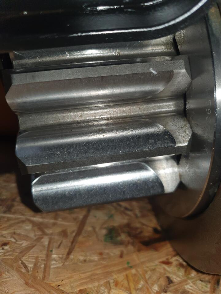 LIEBHERR SAT 225/229 - Transmisión para Maquinaria de construcción: foto 3 LIEBHERR SAT 225/229 - Transmisión para Maquinaria de construcción: foto 3