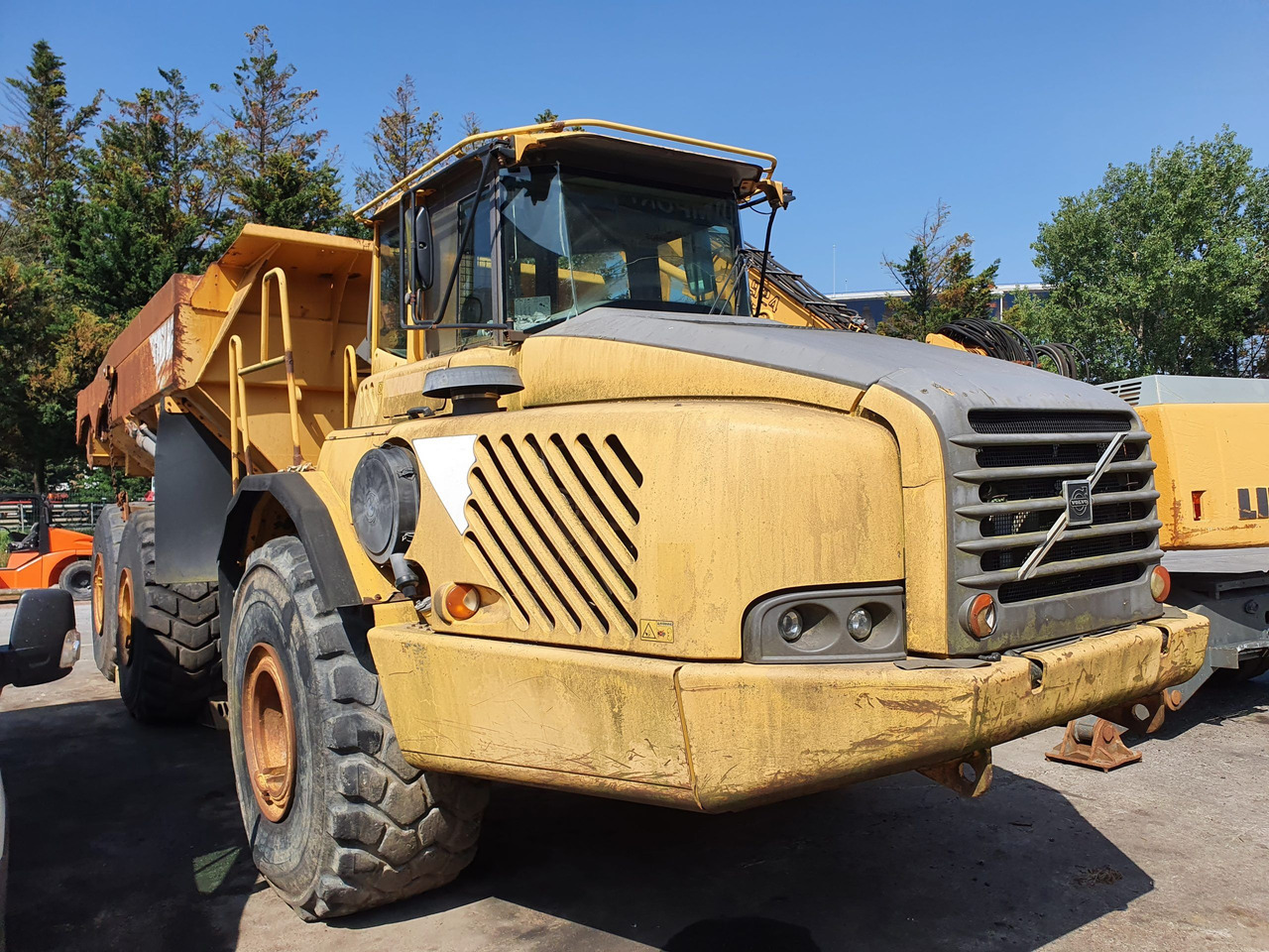VOLVO A40D S/N: 10211 (2001) - Dúmper articulado: foto 2 VOLVO A40D S/N: 10211 (2001) - Dúmper articulado: foto 2