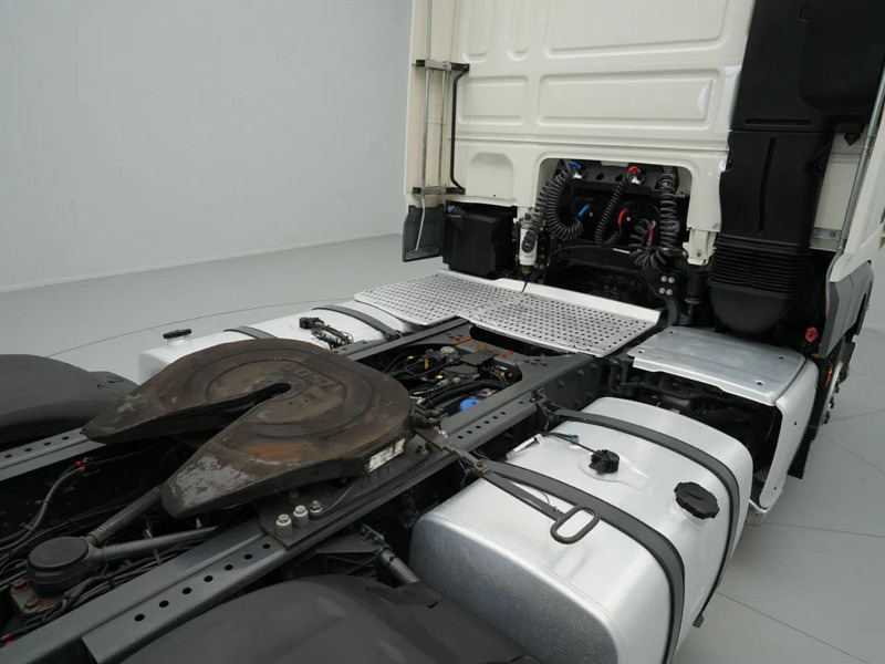 Cabeza tractora DAF XF 480 FT Super Space Cab, 2x Tanks: foto 10 Cabeza tractora DAF XF 480 FT Super Space Cab, 2x Tanks: foto 10