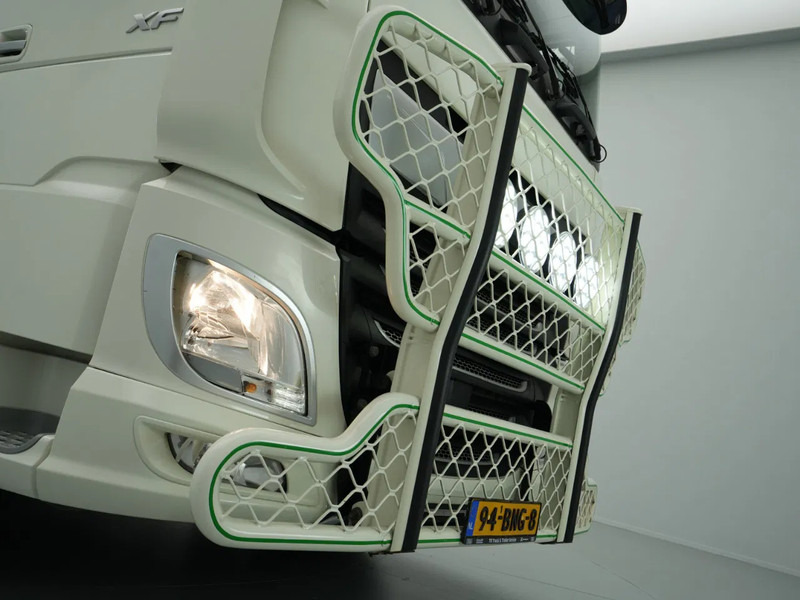 Cabeza tractora DAF XF 530 FT, Super Space Cab, Intarder, Rema, BullBar, 2x Tanks, New APK, New Tacho: foto 9