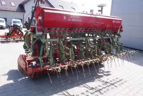 Agregat uprawowo-siewny Kuhn HRB 301 2000 brona aktywna wirująca KUHN NODET - Combinado de siembra: foto 3 Agregat uprawowo-siewny Kuhn HRB 301 2000 brona aktywna wirująca KUHN NODET - Combinado de siembra: foto 3