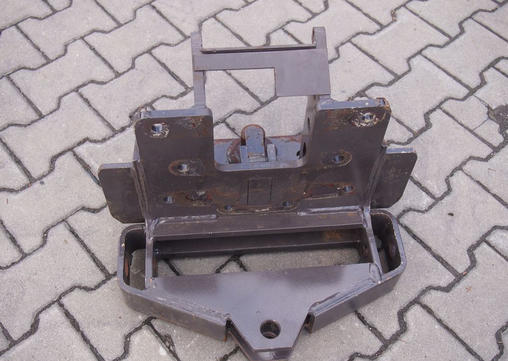 Części do Ciągnika Massey Ferguson MF 3000, 6000 Zaczep dolny do MF 3000, 3100, 6000, - Carrocería y exterior para Maquinaria agrícola: foto 2 Części do Ciągnika Massey Ferguson MF 3000, 6000 Zaczep dolny do MF 3000, 3100, 6000, - Carrocería y exterior para Maquinaria agrícola: foto 2