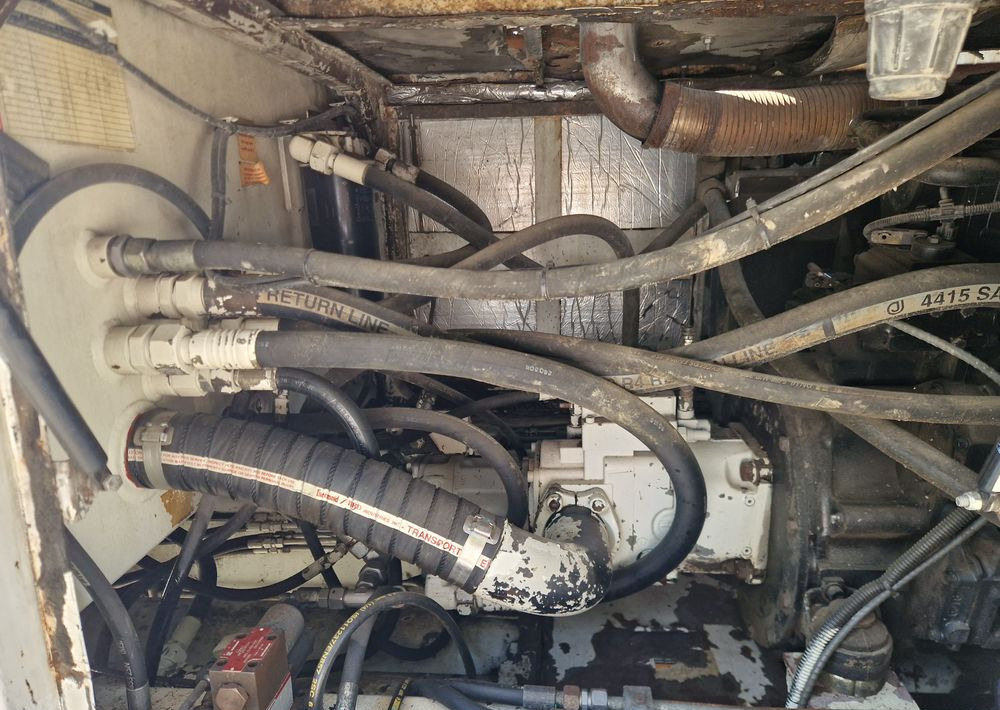 Leasing de  Pompa do betonu Schwing SP1250 73m3 65bar 2008 Pompa do betonu SCHWING na gąsienicach Pompa do betonu Schwing SP1250 73m3 65bar 2008 Pompa do betonu SCHWING na gąsienicach: foto 14